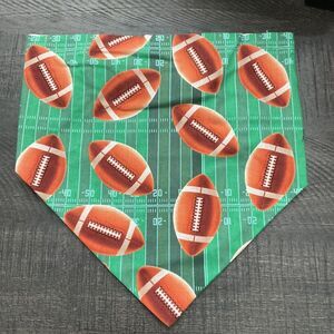 Dog Scarf Slide On Collar Elastic Band Football Field Green Brown Large New